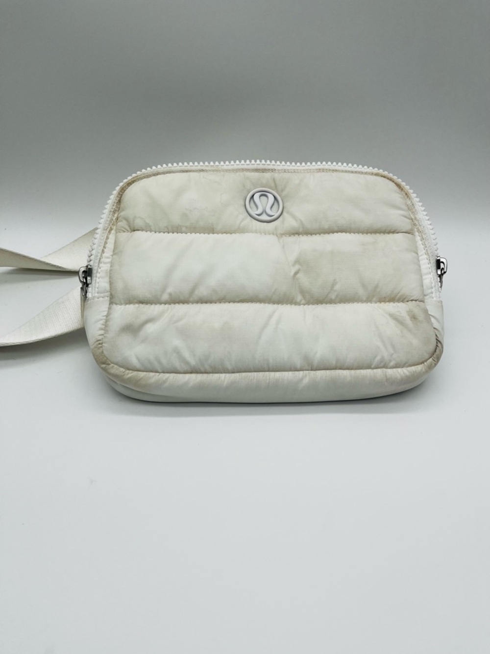 lululemon White Everywhere Belt Bag Quilted Crossbody Pouch Silver - Picture 9 of 9
